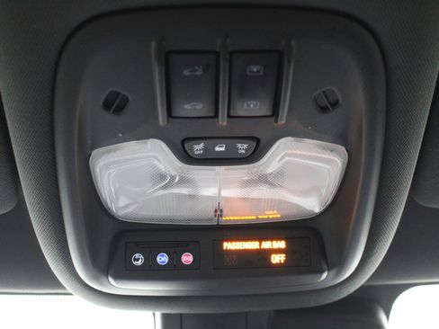 Used 2022 Chevrolet TrailBlazer RS w/ Sun and Liftgate Package image 20