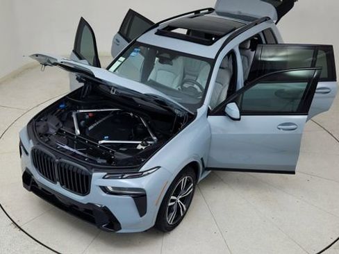 Used 2026 BMW X7 xDrive40i image 95