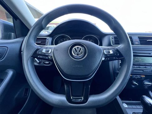 Used 2015 Volkswagen Jetta SE image 24