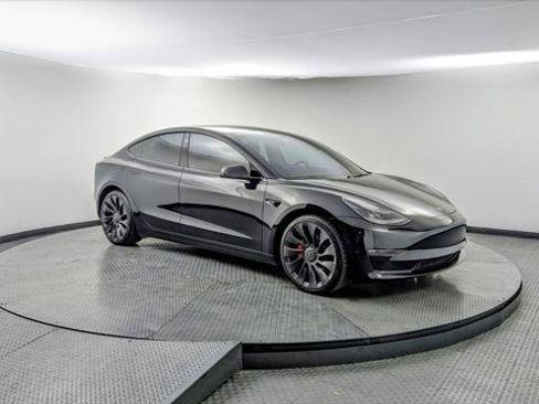 Used 2022 Tesla Model 3 Performance image 9