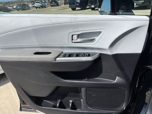 New 2026 Toyota Sienna XLE image 21