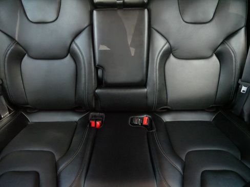Used 2023 Jeep Cherokee Altitude Lux AWD/4WD image 13