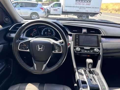 Used 2018 Honda Civic EX-L image 7
