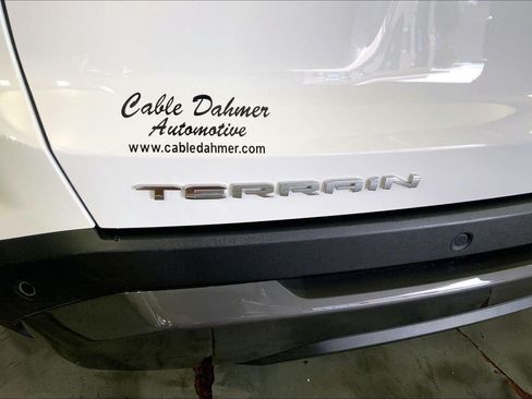 Used 2026 GMC Terrain Elevation FWD image 8