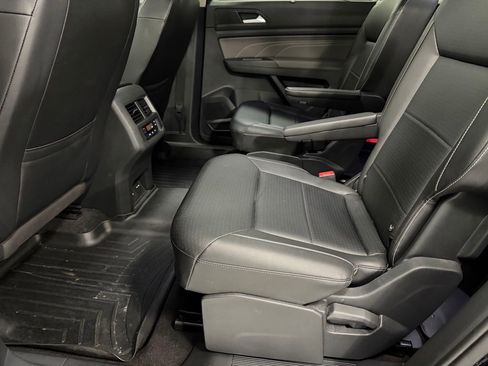 Used 2022 Volkswagen Atlas SE w/ Panoramic Sunroof Package image 24