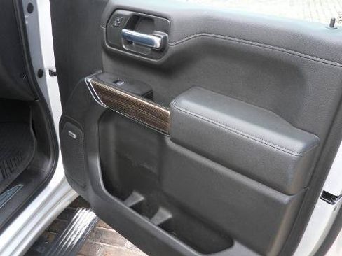 Used 2020 Chevrolet Silverado 1500 RST AWD/4WD image 20