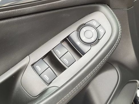 Certified 2023 Buick Encore GX Preferred FWD image 17