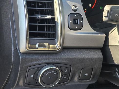 Used 2019 Ford Ranger XLT w/ Equipment Group 302A Luxury image 8