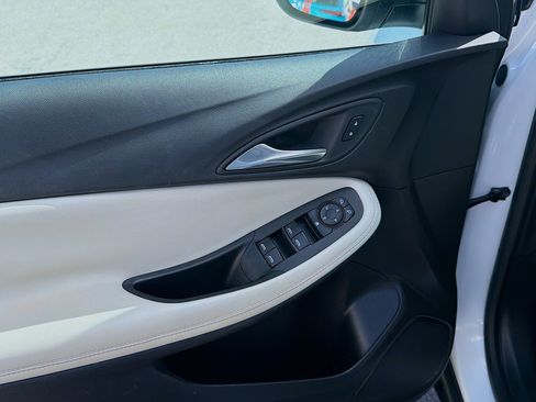 Used 2022 Buick Encore GX Select image 16