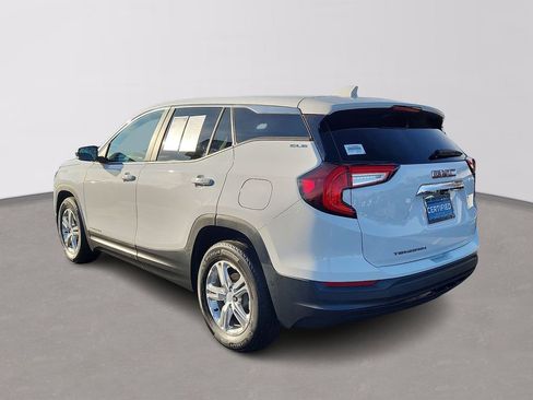 Certified 2022 GMC Terrain SLE image 6