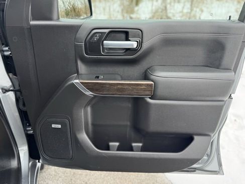 Used 2021 GMC Sierra 1500 Elevation w/ Preferred Package image 17