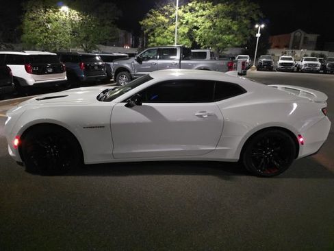 Used 2018 Chevrolet Camaro SS w/ Redline Edition RWD image 2