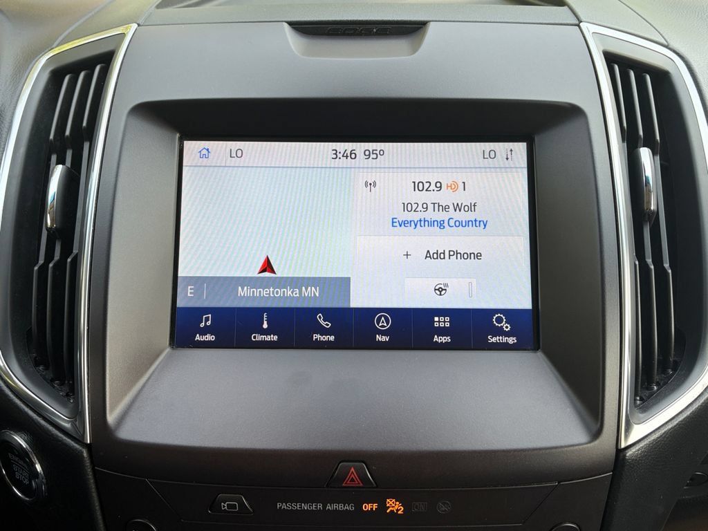 Used 2020 Ford Edge Titanium w/ Equipment Group 301A AWD/4WD image 14