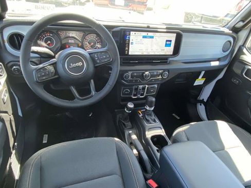 New 2026 Jeep Gladiator Sport AWD/4WD image 40