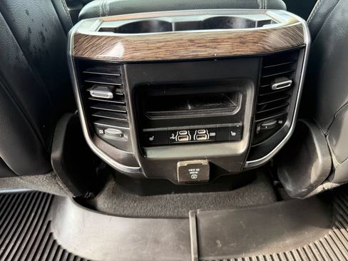 Used 2019 RAM 1500 Laramie AWD/4WD image 46