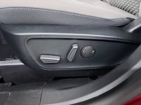 Used 2020 Ford Escape SE FWD image 11