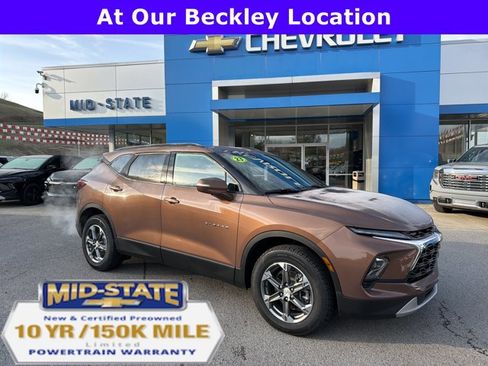 Used 2023 Chevrolet Blazer LT image 1