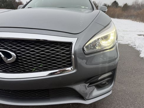 Used 2017 INFINITI Q70 3.7 w/ Technology Package image 13