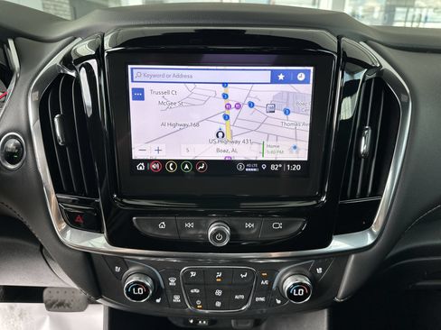 Certified 2023 Chevrolet Traverse Premier FWD image 14