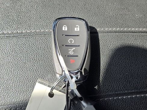 Certified 2023 Chevrolet Traverse LT image 22