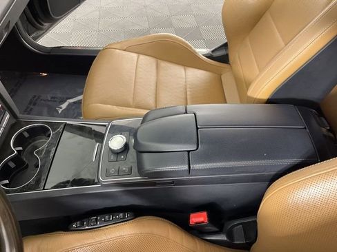 Used 2015 Mercedes-Benz E 400 Cabriolet image 28