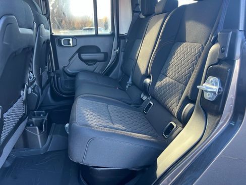 New 2026 Jeep Gladiator Mojave image 42