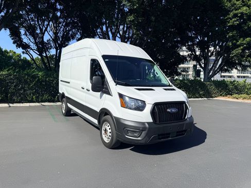 Used 2024 Ford Transit 250 148 High Roof AWD image 6