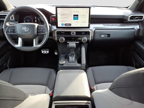 Used 2024 Toyota Tacoma TRD Sport image 14
