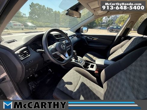 Used 2020 Nissan Rogue Sport SV FWD image 10