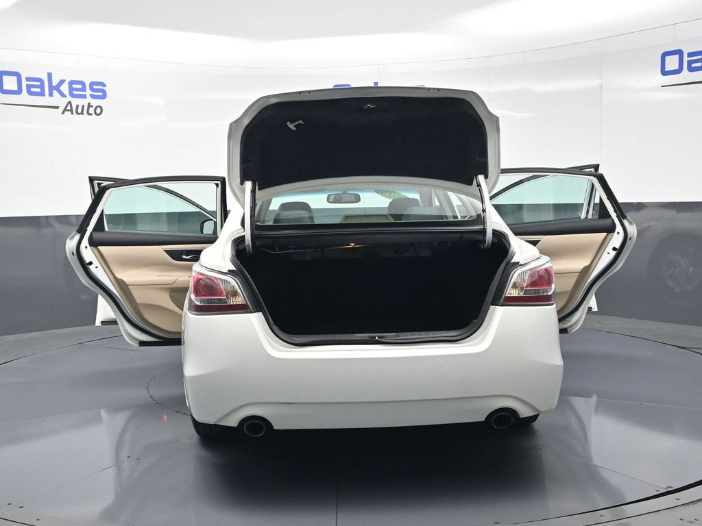 Used 2015 Nissan Altima 2.5 SV w/ Convenience Package FWD image 55