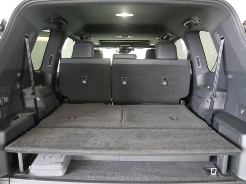 Certified 2025 Lexus LX 700h Overtrail AWD/4WD image 28