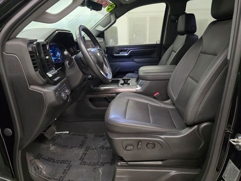 Used 2024 Chevrolet Silverado 2500 LTZ w/ LTZ Plus Package AWD/4WD image 22
