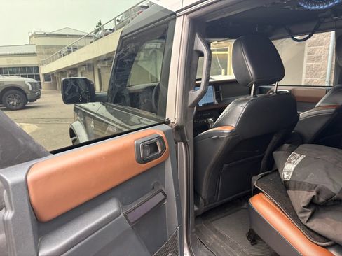 Used 2024 Ford Bronco Outer Banks AWD/4WD image 25
