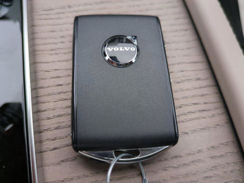 New 2026 Volvo XC90 B6 Plus image 29