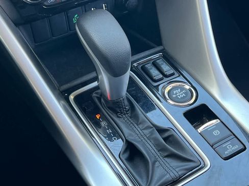 Used 2025 Mitsubishi Eclipse Cross SE image 24