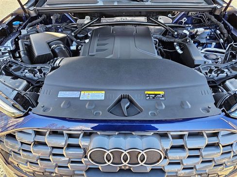 New 2025 Audi Q5 Premium Plus image 24