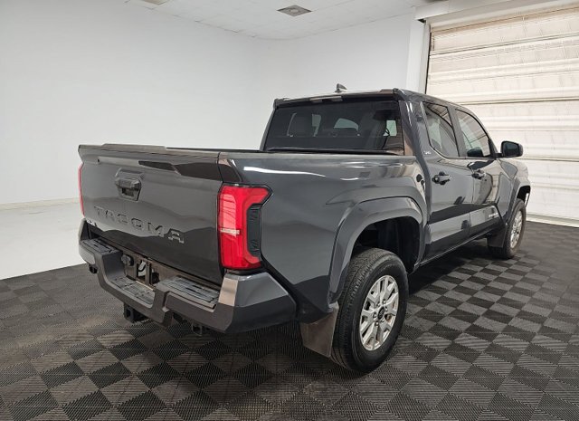 Used 2024 Toyota Tacoma SR5 AWD/4WD image 3