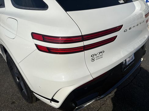 New 2026 Genesis GV70 3.5T Sport Prestige image 13