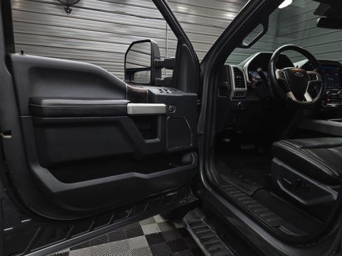 Used 2022 Ford F250 Lariat w/ Lariat Value Package AWD/4WD image 35