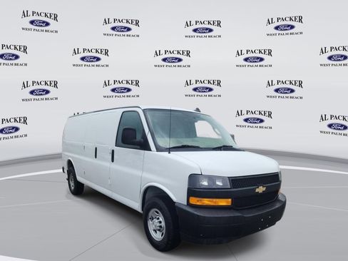 Used 2022 Chevrolet Express 2500 Extended w/ Driver Convenience Package RWD image 7