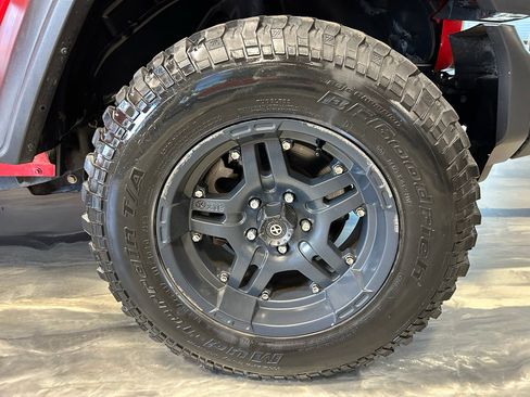 Used 2019 Jeep Wrangler Unlimited Sport AWD/4WD image 20