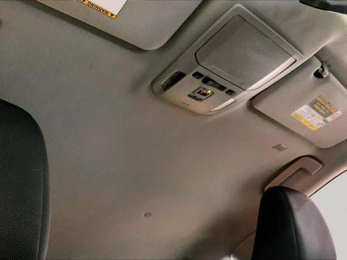 Used 2023 Toyota Highlander LE FWD image 14