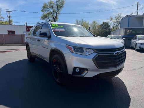 Used 2019 Chevrolet Traverse Premier w/ Redline Edition image 2