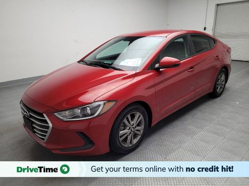 Used 2017 Hyundai Elantra SE image 1