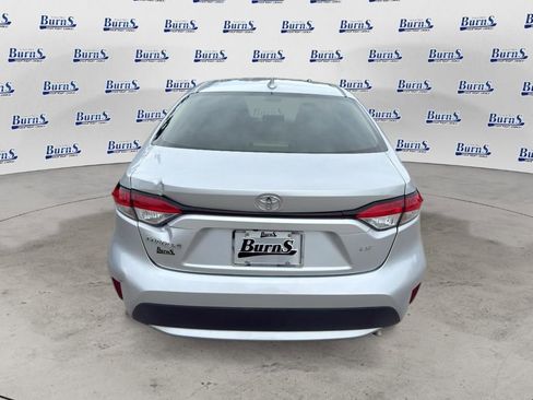 Used 2020 Toyota Corolla LE FWD image 6