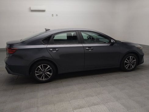 Used 2023 Kia Forte LXS FWD image 10