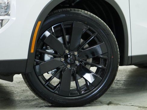 New 2026 Mitsubishi Outlander LE FWD image 3