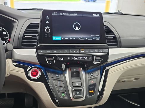 Used 2025 Honda Odyssey Touring image 21
