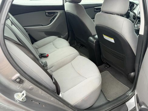 Used 2013 Hyundai Elantra GLS FWD image 17