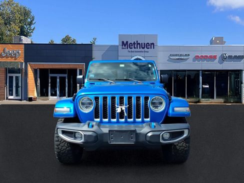 Used 2022 Jeep Wrangler Unlimited Sahara w/ Cold Weather Group AWD/4WD image 2